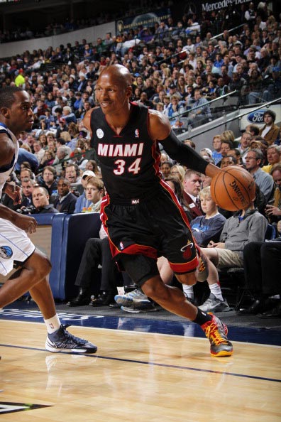 密集防守时 密集防守时