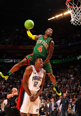 在狭小空间 在狭小空间